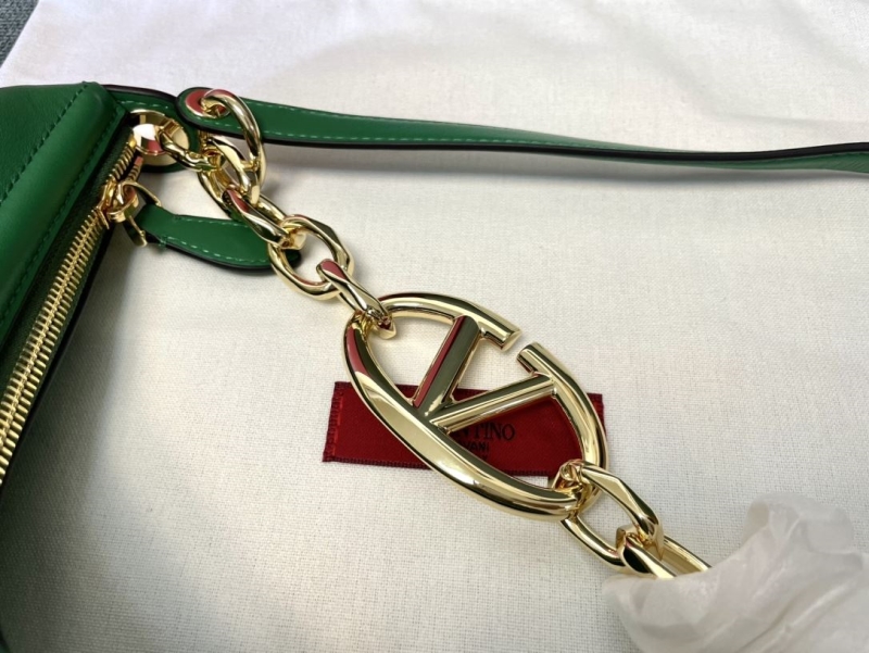 Va1e*ntin0 hobo bag